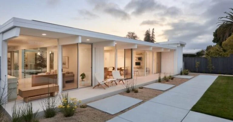 Midcentury Modern House Exterior