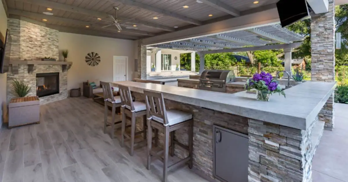 Outdoor Living Areas with Kitchen: 25+ Ideas You Will Adore 1 Outdoor Living Areas with Kitchen