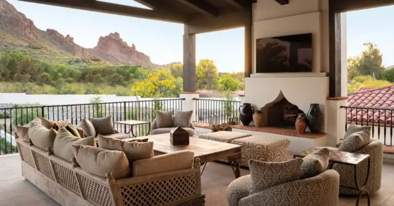 40+ Outdoor Living Rooms That Redefine Elegance 55 Outdoor Living Rooms